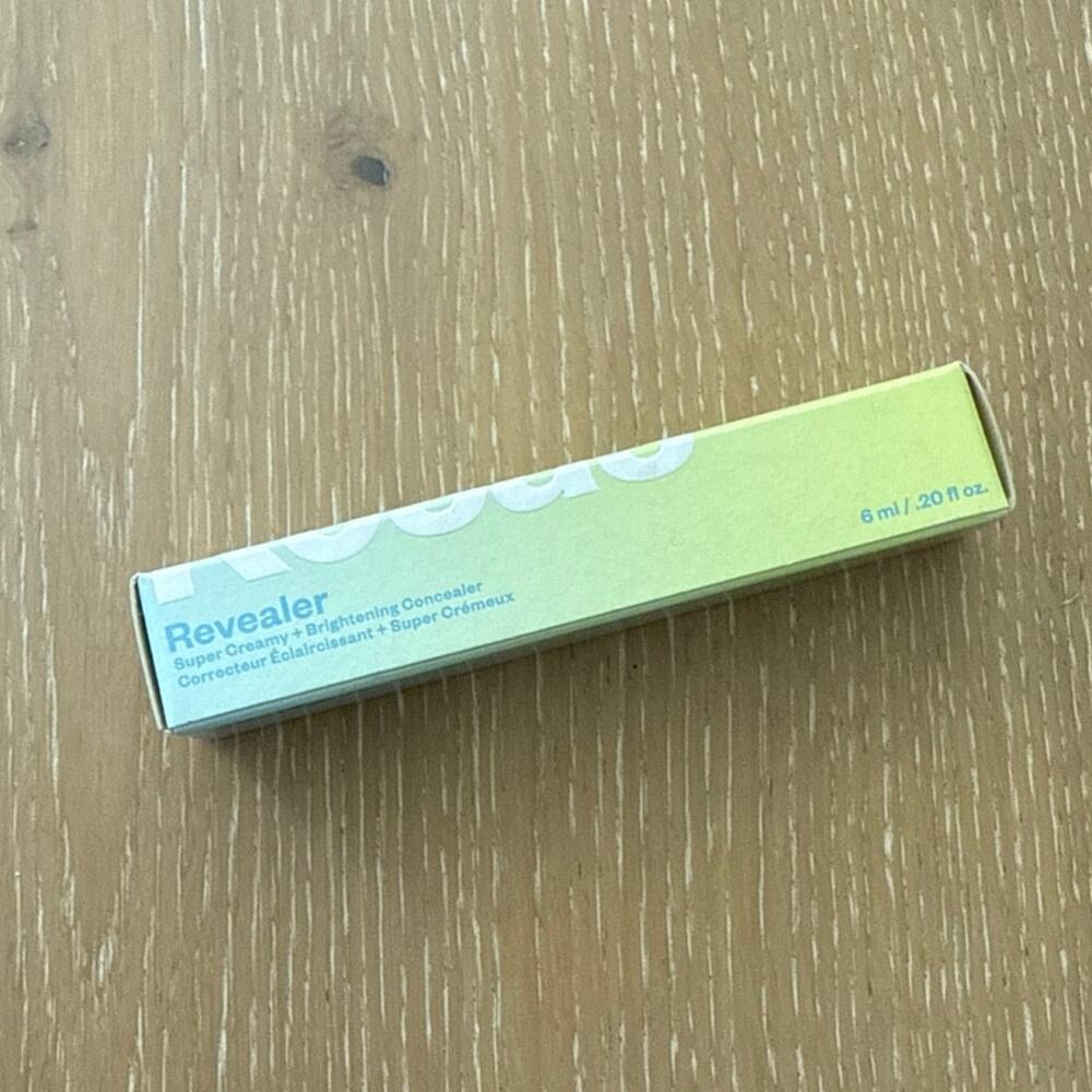 Kosas  Revealer Super Creamy Brightening Concealer in 6.2N